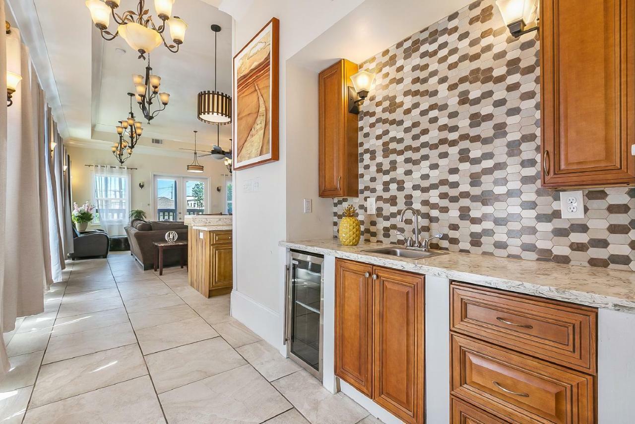 Spacious 4Br Condo On Carondelet Near All Hot Spo New Orleans Eksteriør bilde