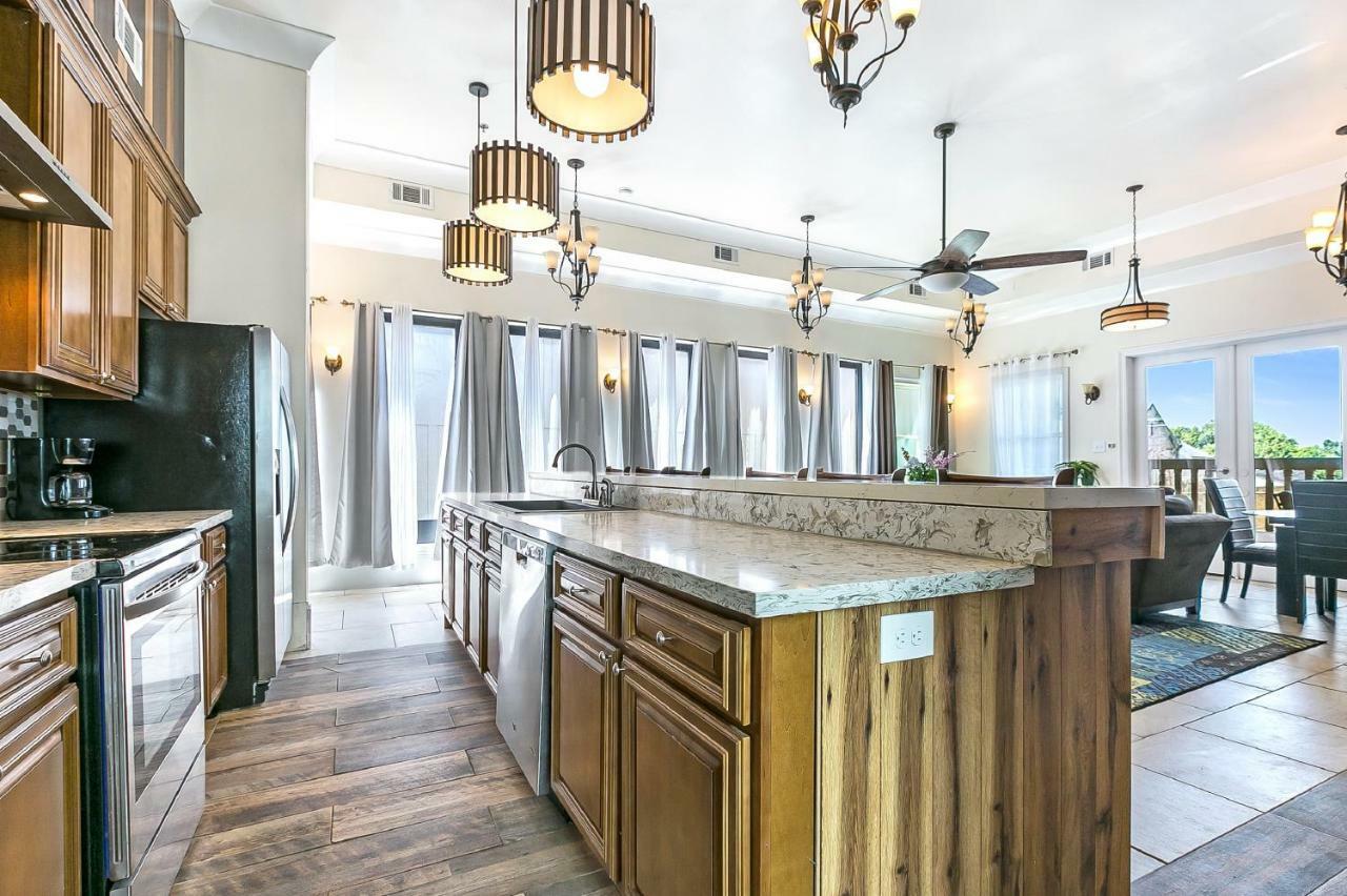 Spacious 4Br Condo On Carondelet Near All Hot Spo New Orleans Eksteriør bilde